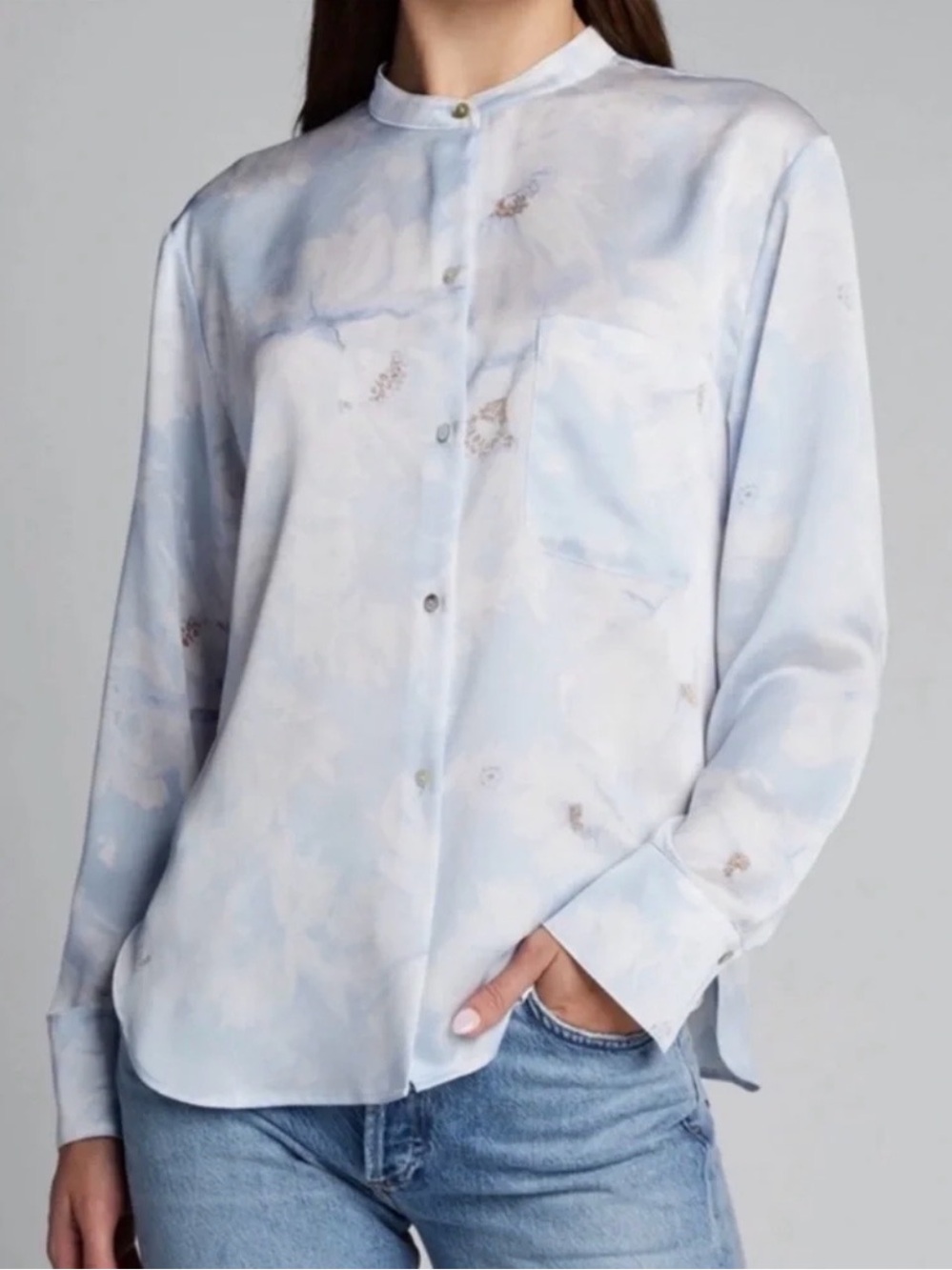 VINCE light blue / white painted magnolia band collar top Size S